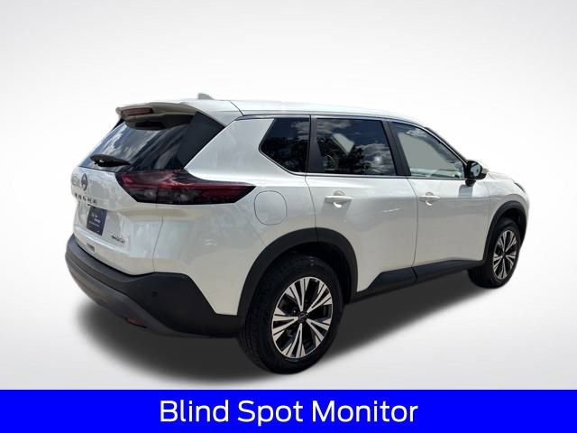 Used 2023 Nissan Rogue SV image 9