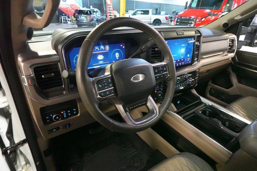 Certified 2025 Ford F350 Platinum w/ Platinum Plus Package AWD/4WD image 26