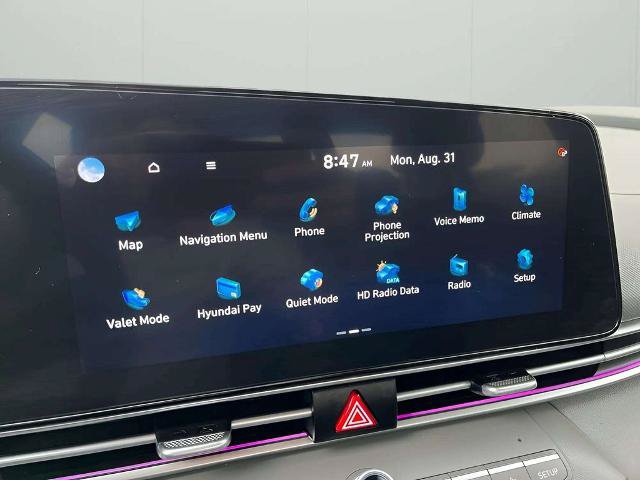 Used 2024 Hyundai Elantra SEL FWD image 23