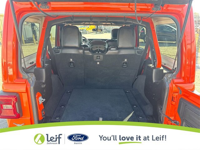 Used 2018 Jeep Wrangler Unlimited Sahara w/ Safety Group image 26