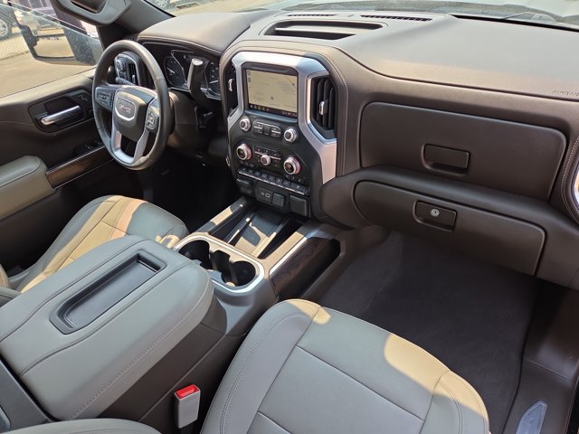 Used 2021 GMC Sierra 1500 SLT w/ Technology Package AWD/4WD image 17