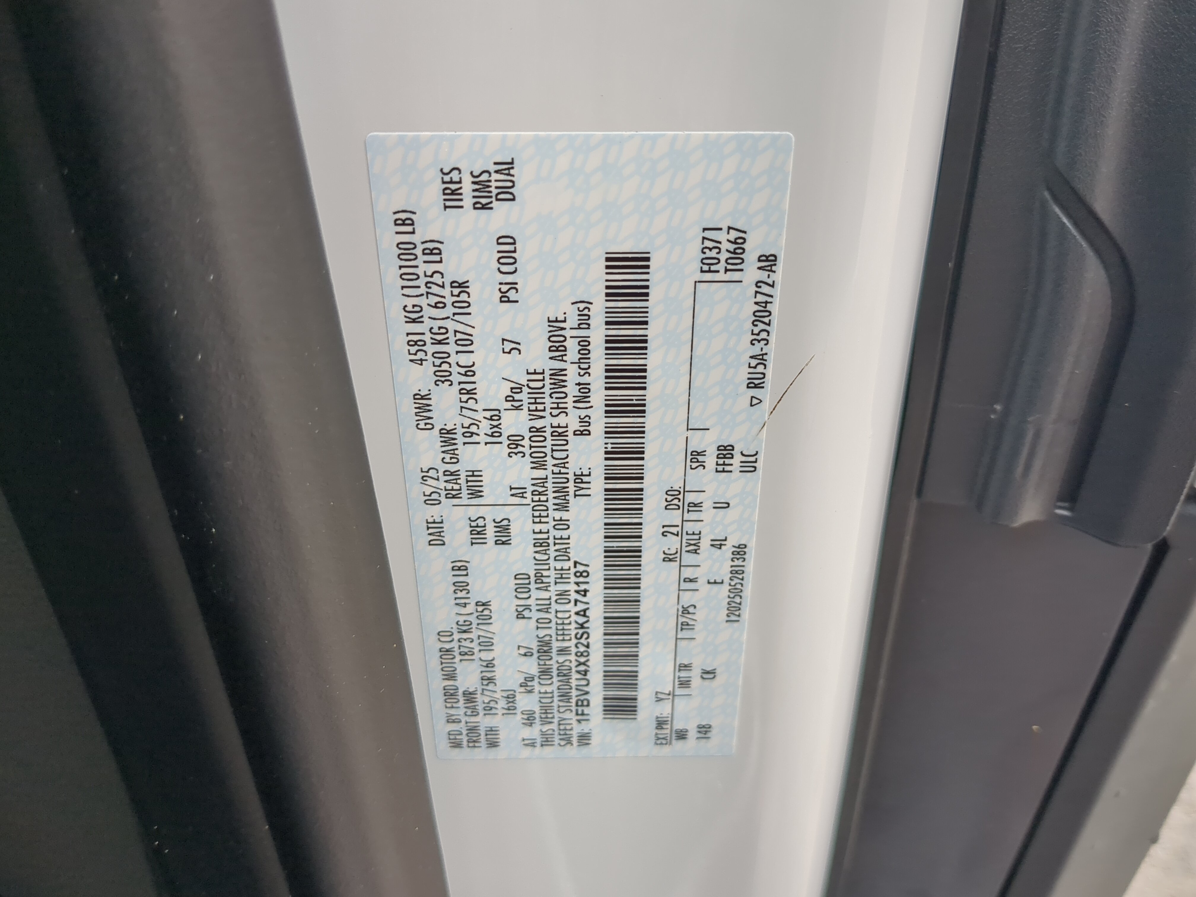 Certified 2025 Ford Transit 350 XLT RWD image 26