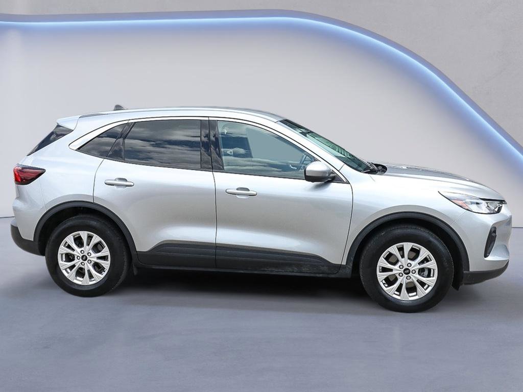 Certified 2024 Ford Escape Active w/ Tech Pack #2 AWD/4WD image 8