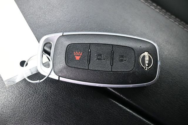 Used 2023 Nissan Rogue S AWD/4WD image 15