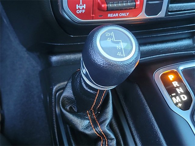 Used 2023 Jeep Gladiator Mojave w/ Cold Weather Group image 17