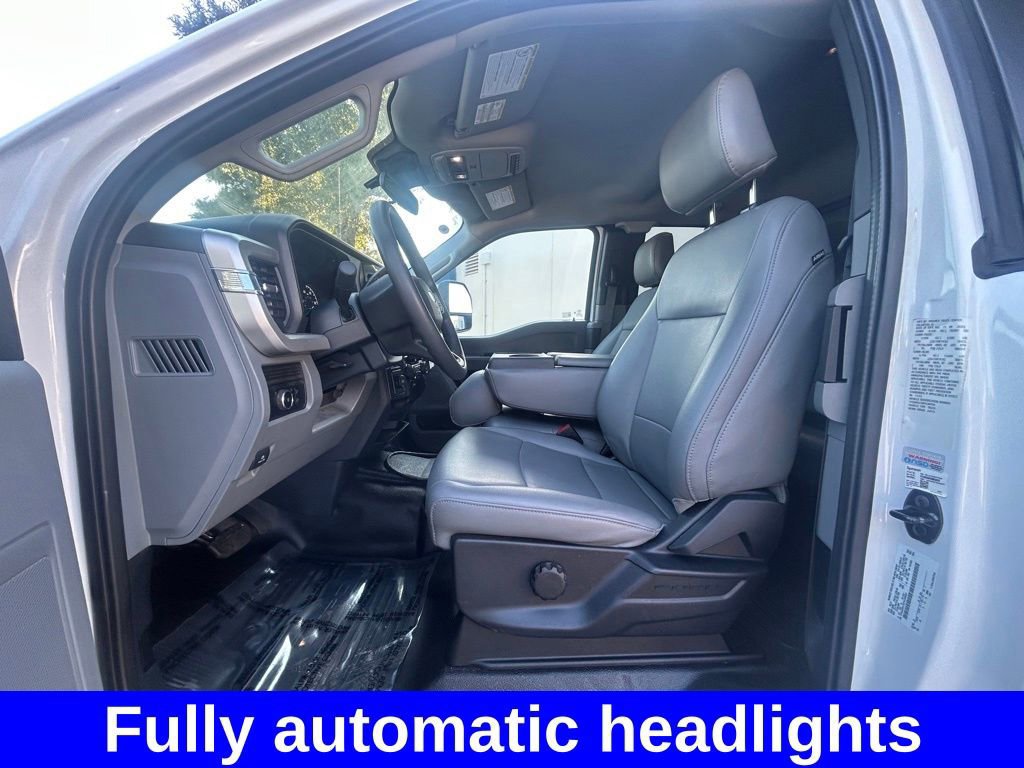 Certified 2023 Ford F550 XL w/ XL Chrome Package image 7