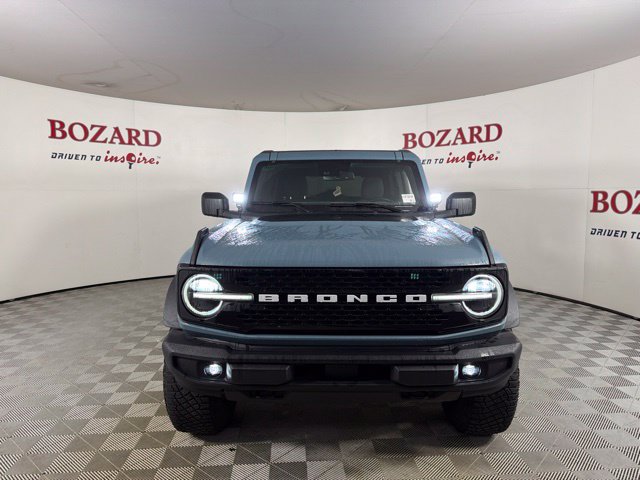 Certified 2022 Ford Bronco Wildtrak AWD/4WD image 2