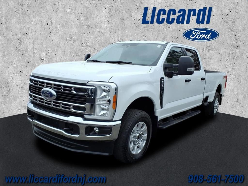 Certified 2023 Ford F350 XLT w/ 360-Degree Camera Package image 3