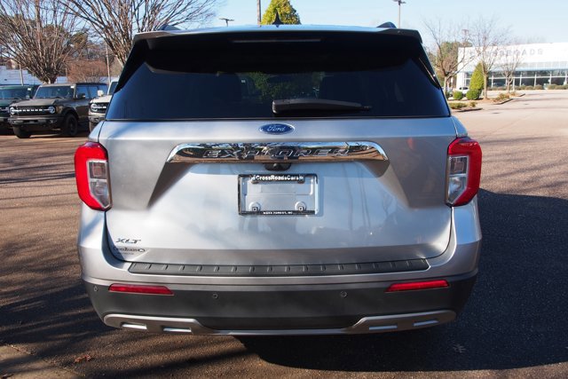 Certified 2024 Ford Explorer XLT w/ Equipment Group 202A image 4