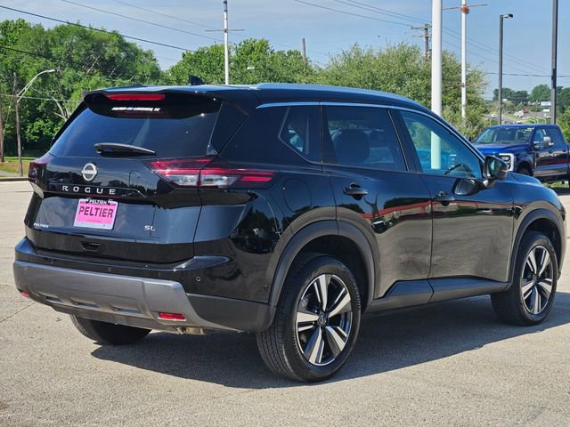 Used 2026 Nissan Rogue SL FWD image 7