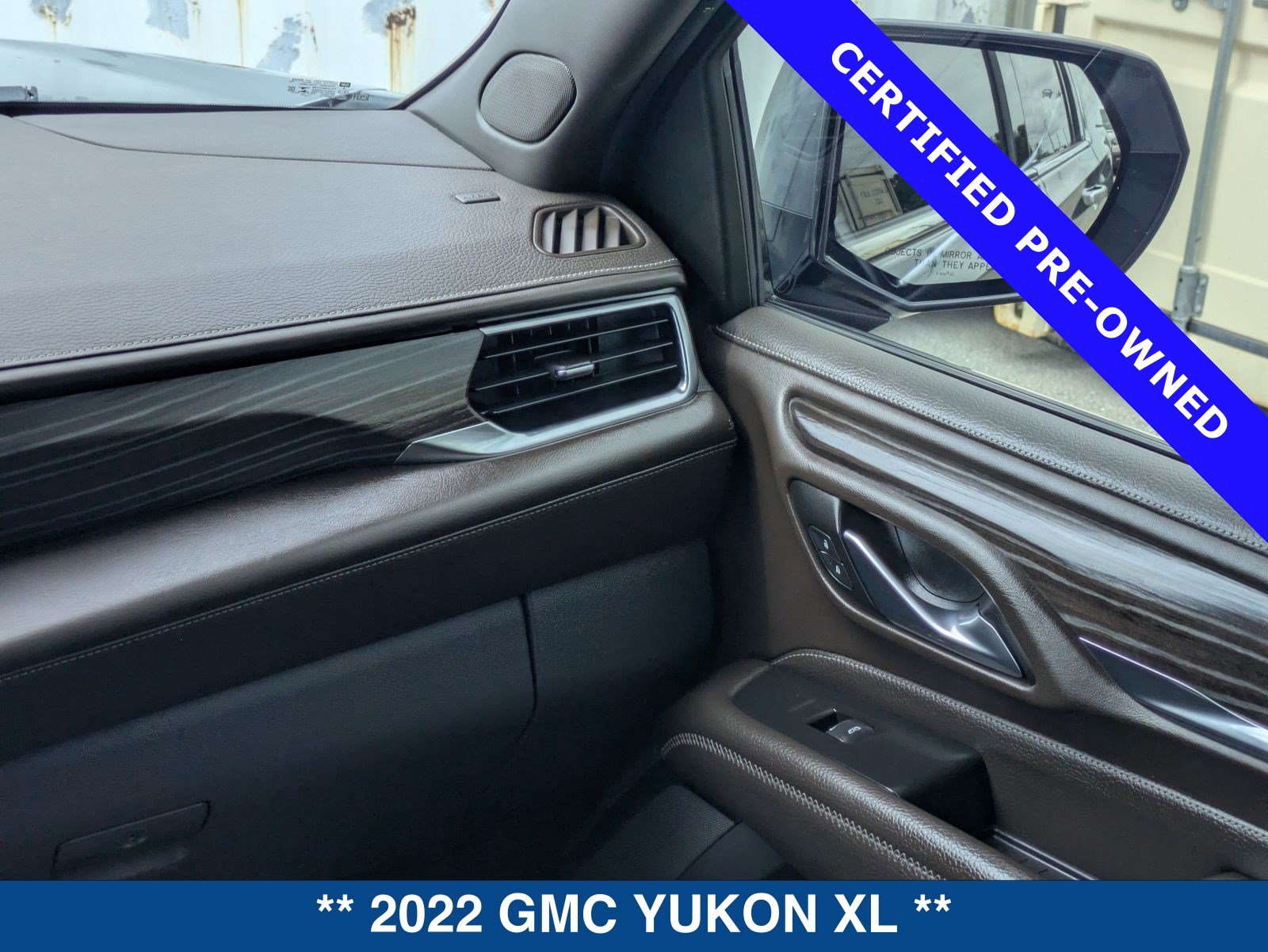 Used 2022 GMC Yukon XL Denali AWD/4WD image 19