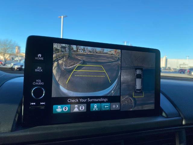 Used 2025 Honda Pilot TrailSport image 21