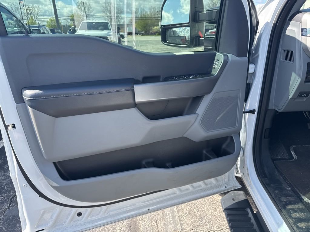 Certified 2024 Ford F250 XL w/ STX Appearance Package image 9