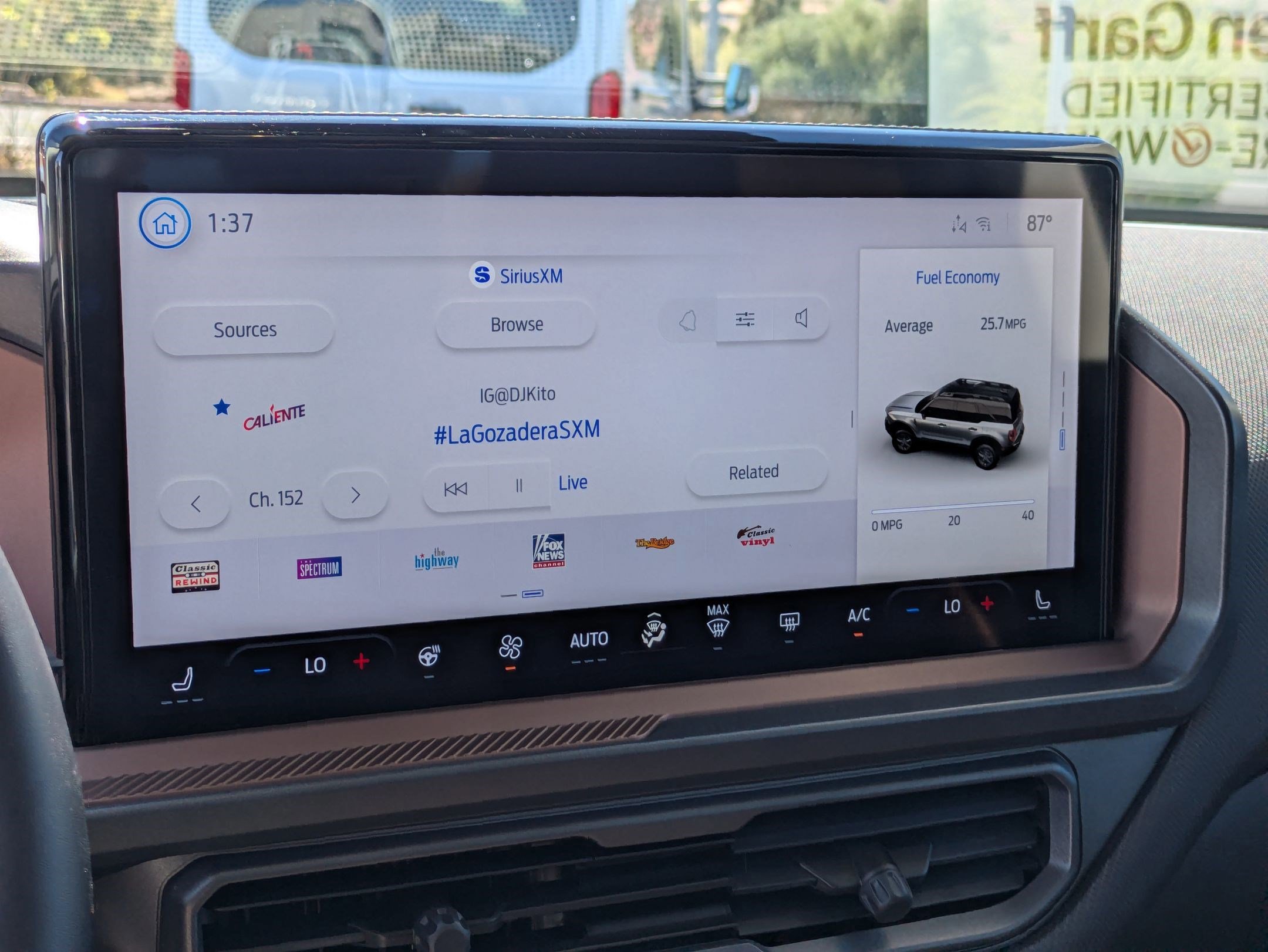 Certified 2025 Ford Bronco Sport Outer Banks w/ Outer Banks Tech Package+ AWD/4WD image 23