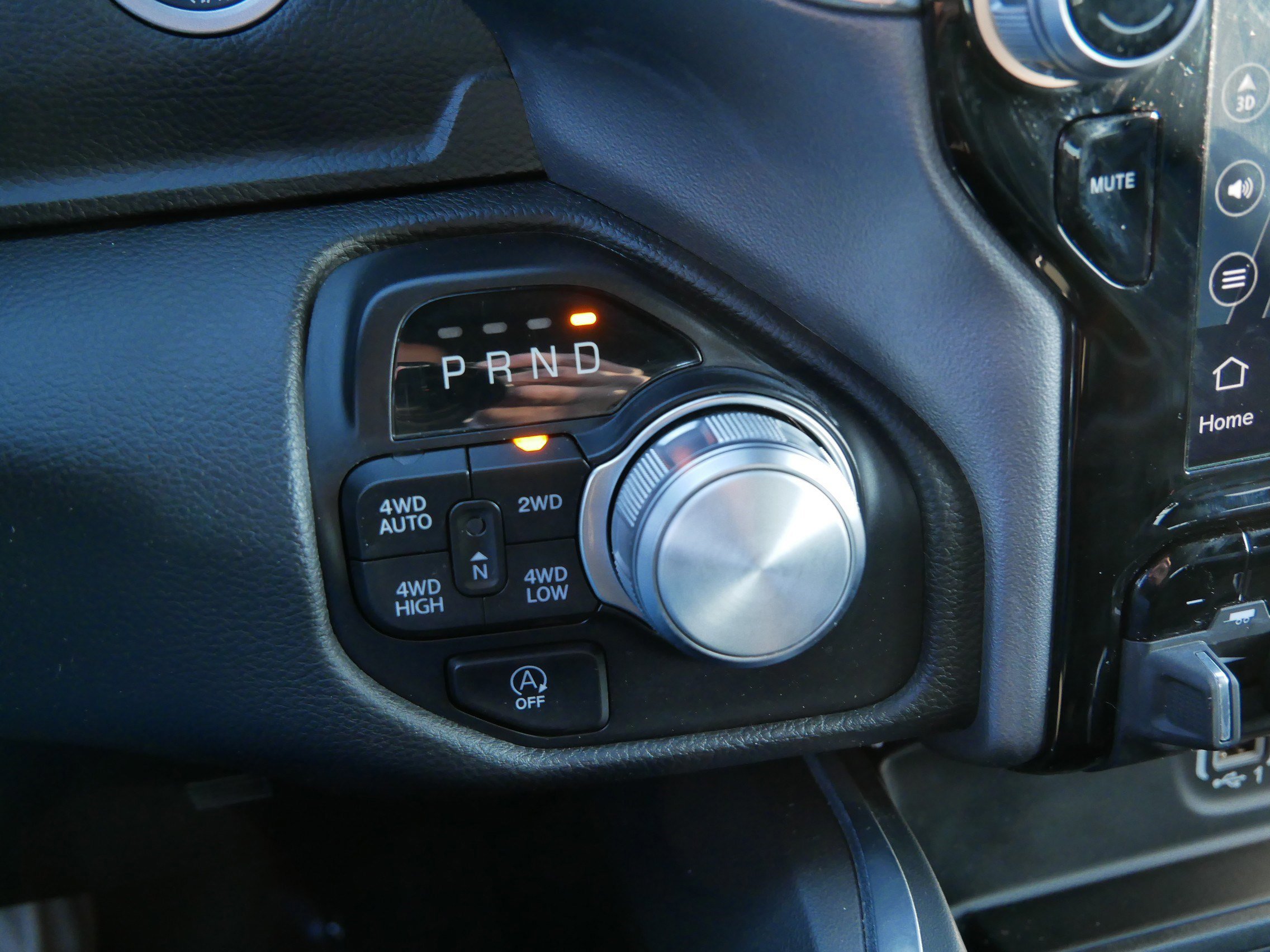 Used 2023 RAM 1500 Laramie image 24