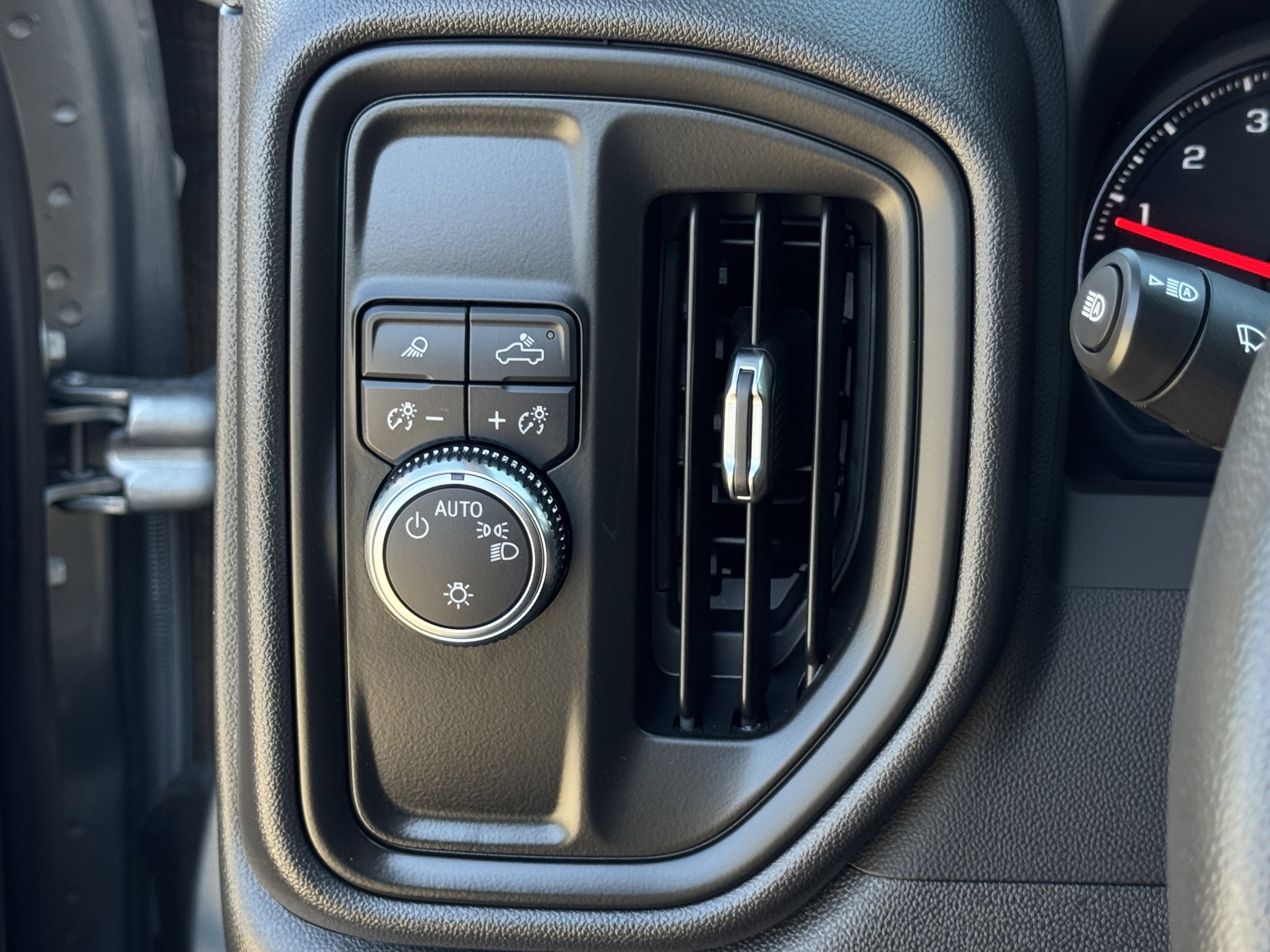 Used 2026 GMC Sierra 1500 Pro w/ Pro Value Package image 17