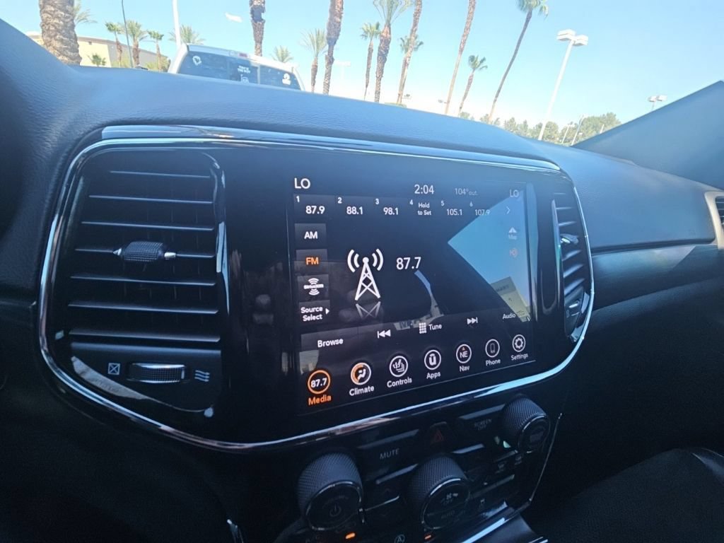 Used 2021 Jeep Grand Cherokee Laredo X RWD image 5
