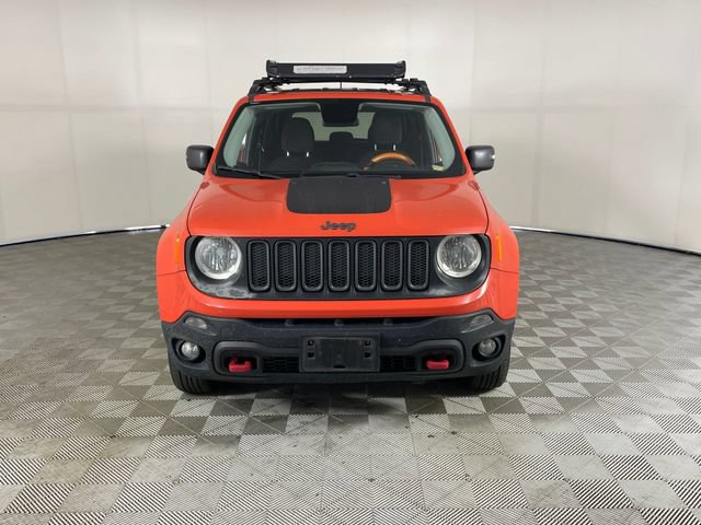 Used 2017 Jeep Renegade Trailhawk AWD/4WD image 23