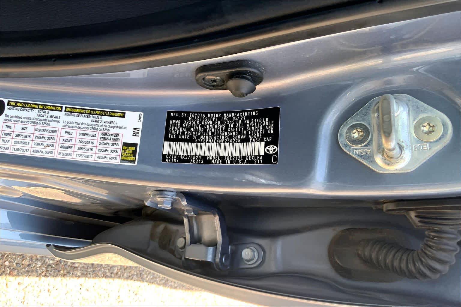 Used 2021 Toyota Corolla LE FWD image 36