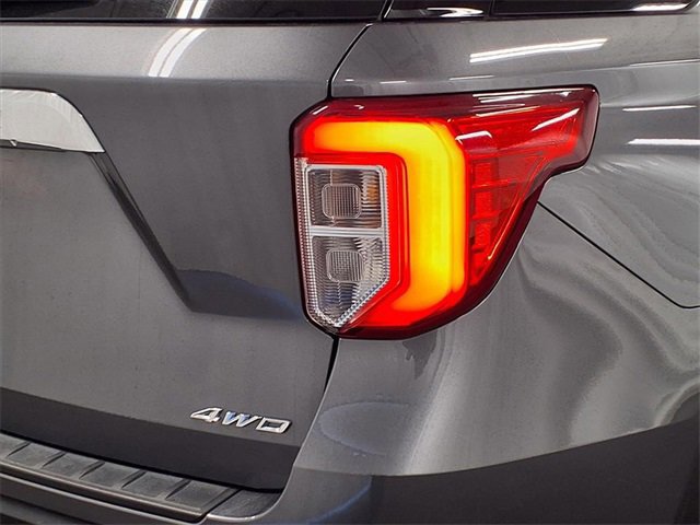 Certified 2022 Ford Explorer XLT w/ Equipment Group 202A image 31