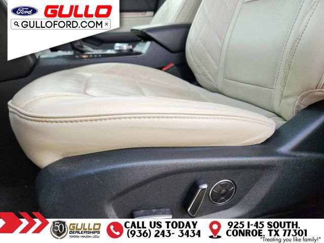 Certified 2018 Ford Explorer Platinum image 25