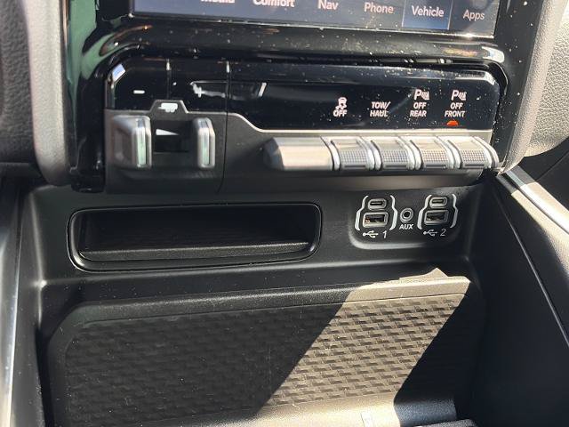 Used 2023 RAM 1500 Big Horn AWD/4WD image 15