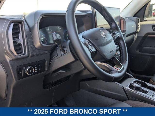 Certified 2025 Ford Bronco Sport Outer Banks w/ Outer Banks Tech Package+ AWD/4WD image 12