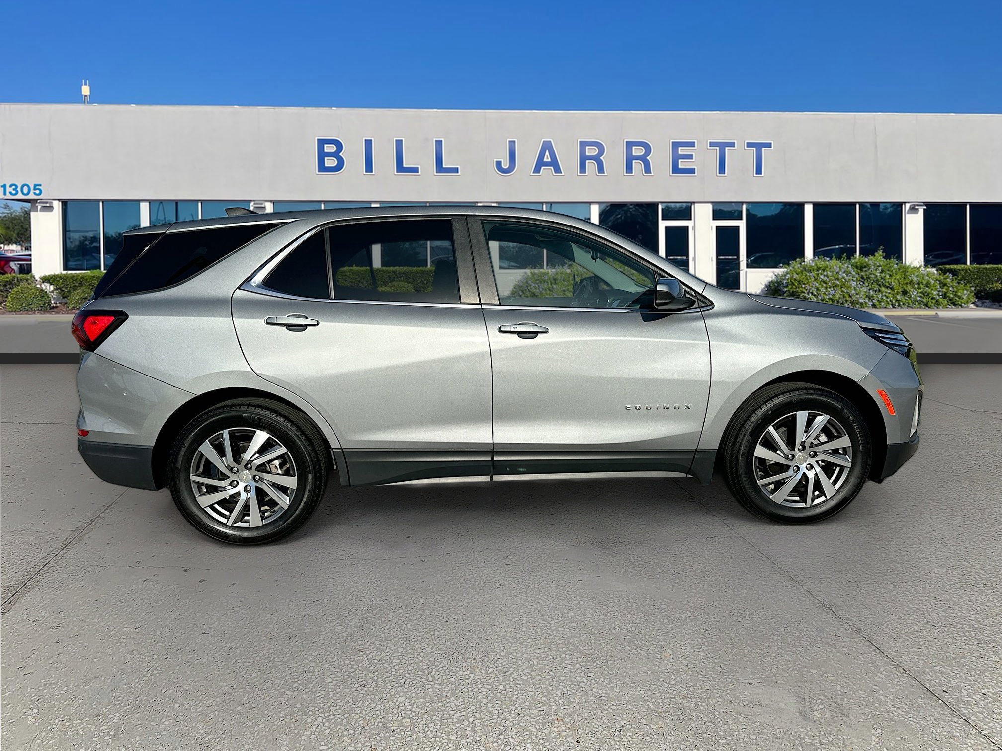 Used 2024 Chevrolet Equinox LT image 6