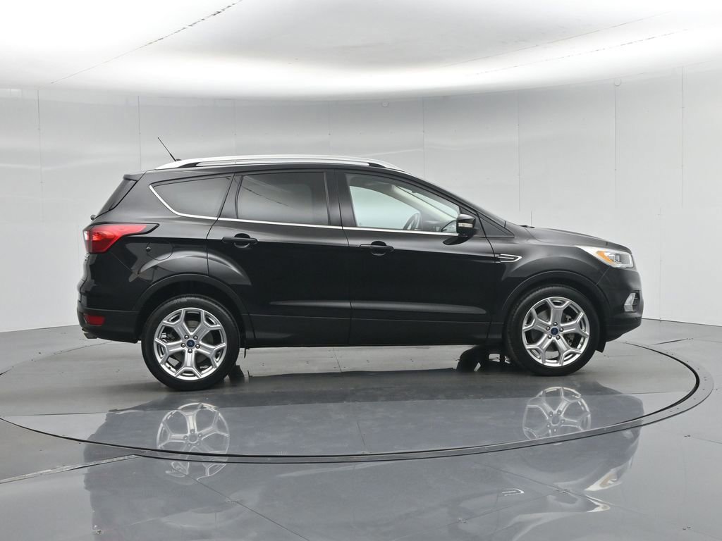 Certified 2019 Ford Escape Titanium FWD image 10