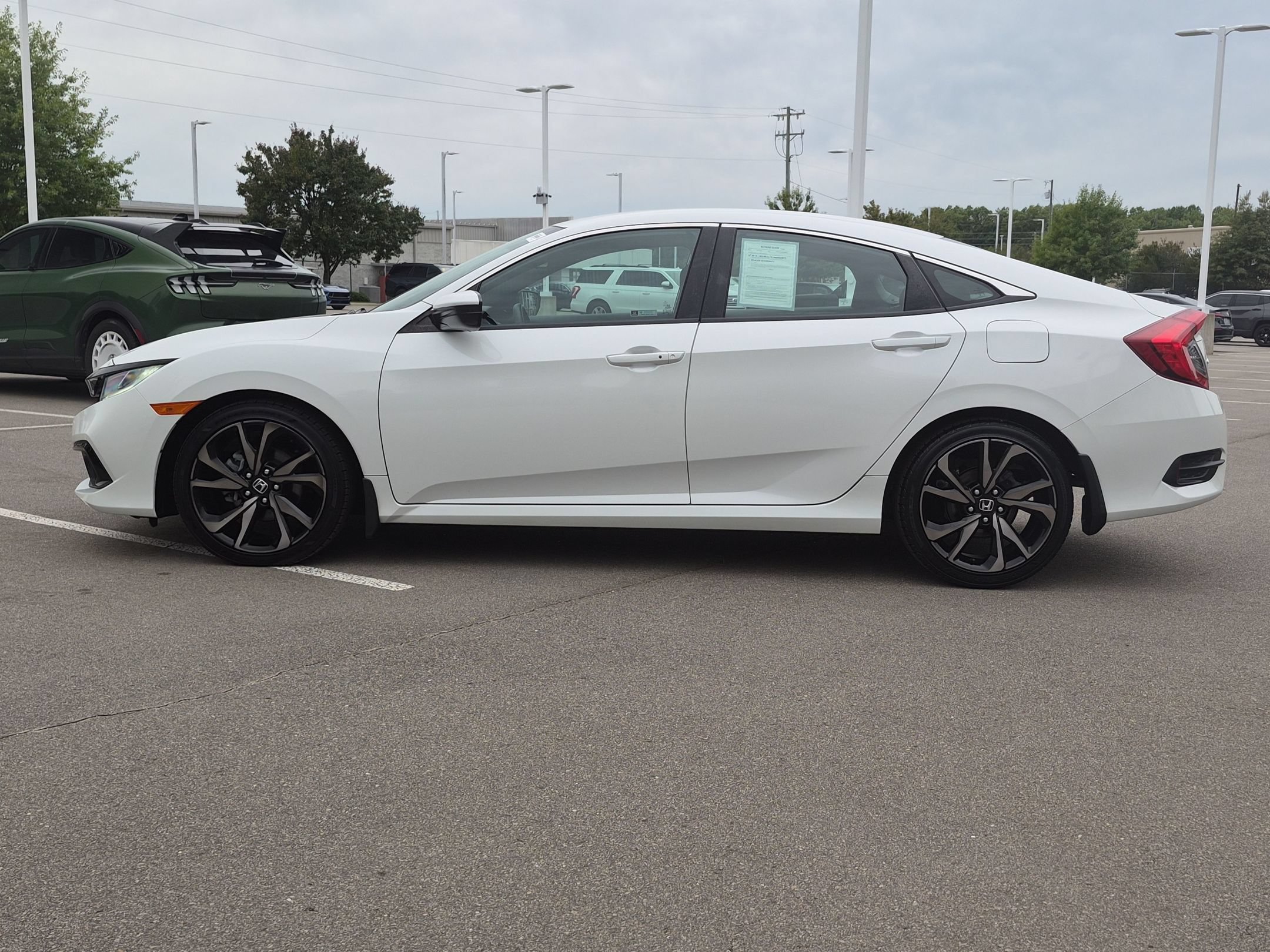 Used 2019 Honda Civic Sport image 7