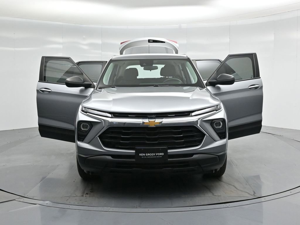 Used 2024 Chevrolet TrailBlazer LS image 51
