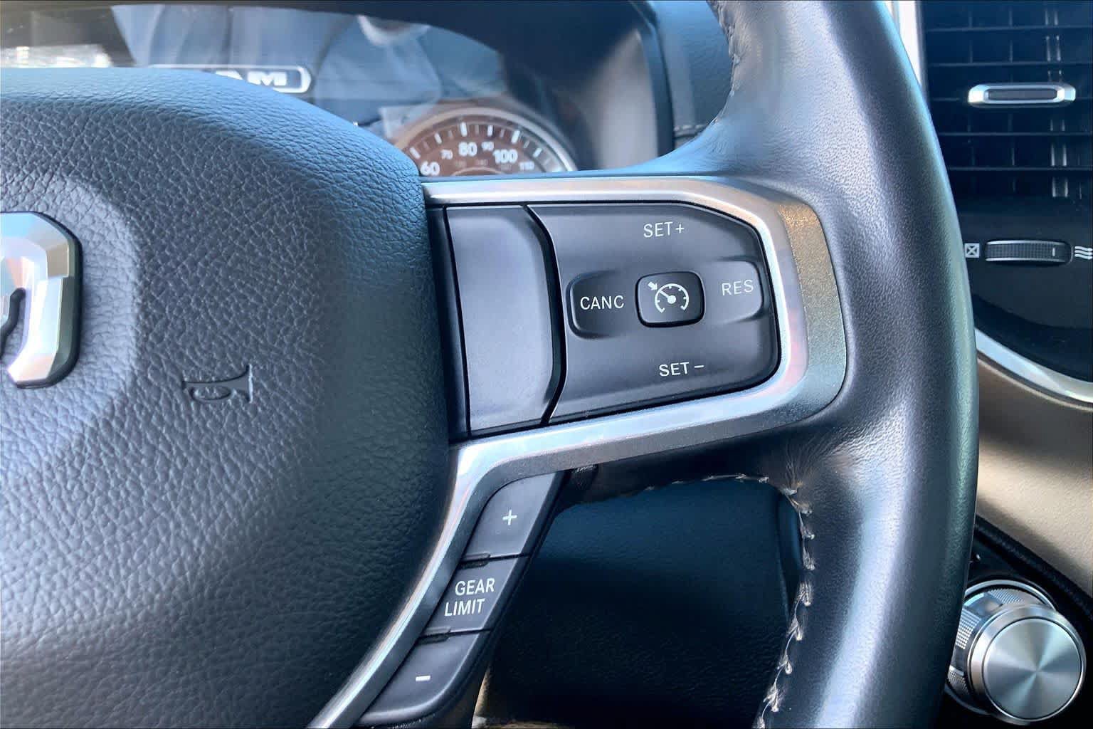 Used 2022 RAM 1500 Laramie AWD/4WD image 25