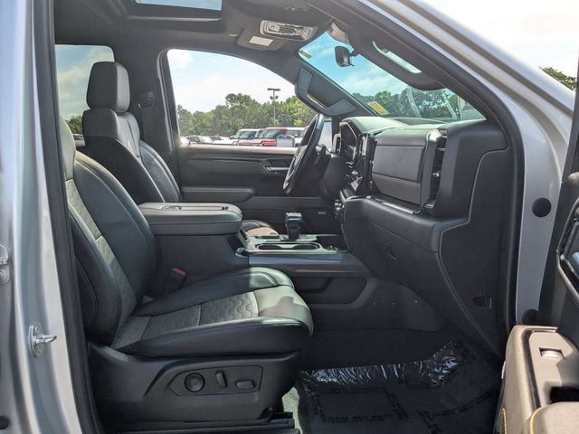 Used 2022 Chevrolet Silverado 1500 ZR2 w/ Technology Package AWD/4WD image 28