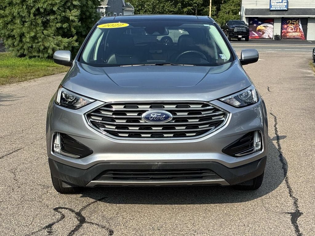 Certified 2022 Ford Edge SEL w/ Convenience Package AWD/4WD image 2