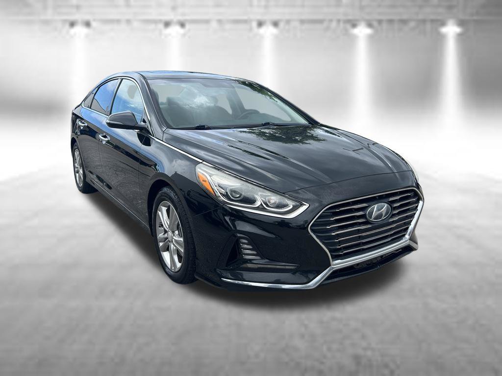 Used 2018 Hyundai Sonata Limited w/ Cargo Package FWD image 2