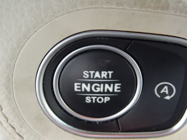 Used 2022 Mercedes-Benz GLS 450 4MATIC image 13