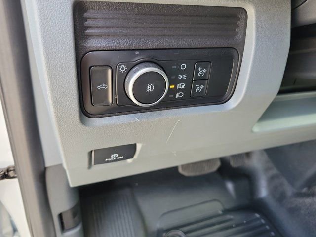 Certified 2024 Ford F550 2WD Crew Cab Super Duty image 25