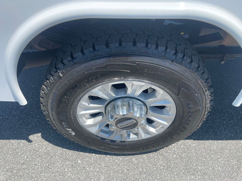 Certified 2022 Ford F350 XL w/ STX Appearance Package AWD/4WD image 15