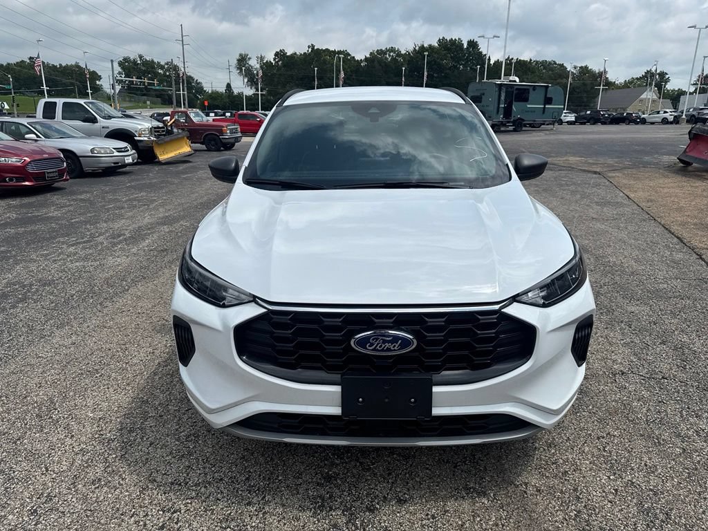 Certified 2023 Ford Escape ST-Line w/ Equipment Group 301A FWD image 2