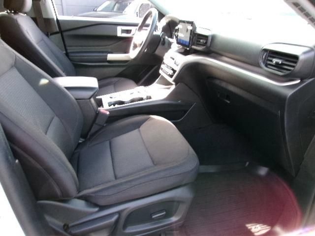 Certified 2023 Ford Explorer XLT AWD/4WD image 4
