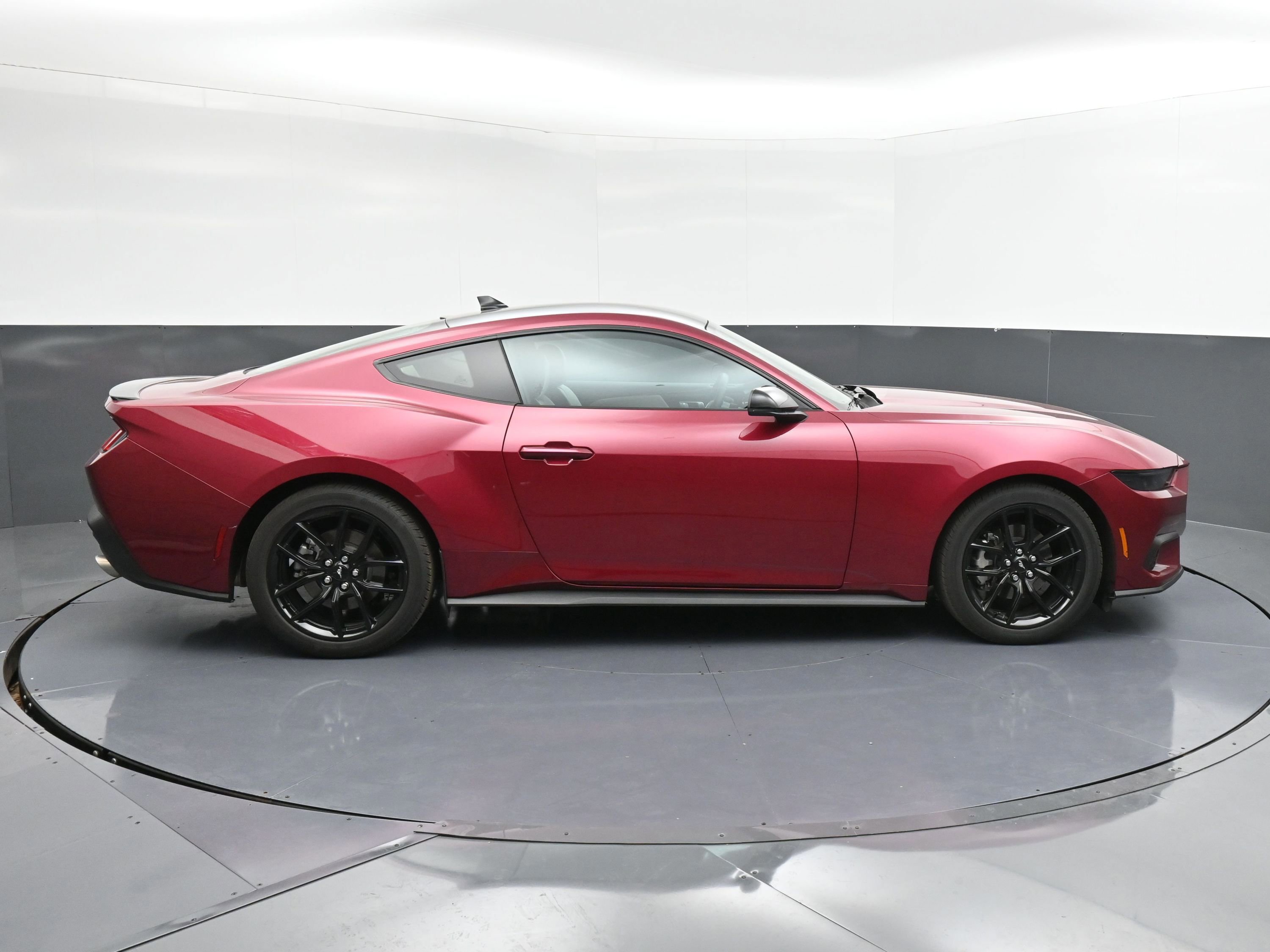 Certified 2025 Ford Mustang Premium image 18