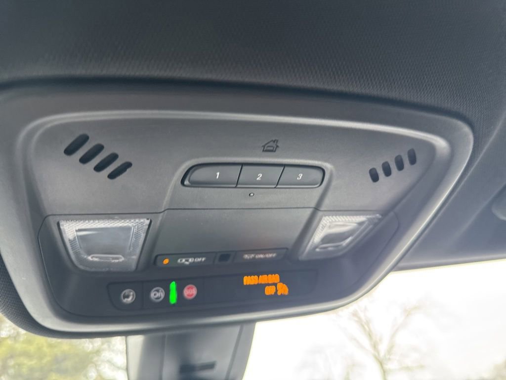 Used 2023 Chevrolet Traverse RS w/ LPO, Floor Liner Package image 26