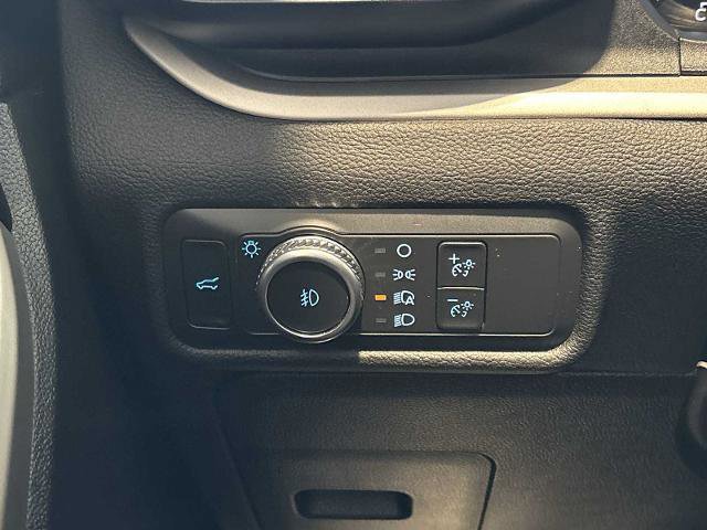 Certified 2022 Ford Explorer XLT image 16