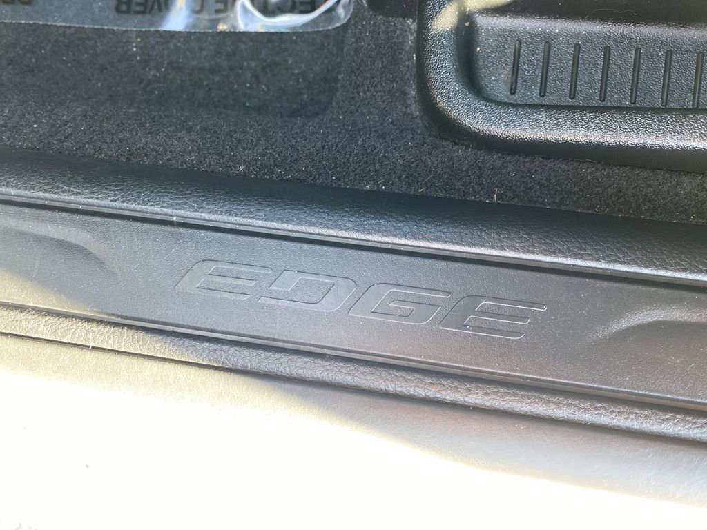 Certified 2023 Ford Edge SEL w/ Convenience Package image 20