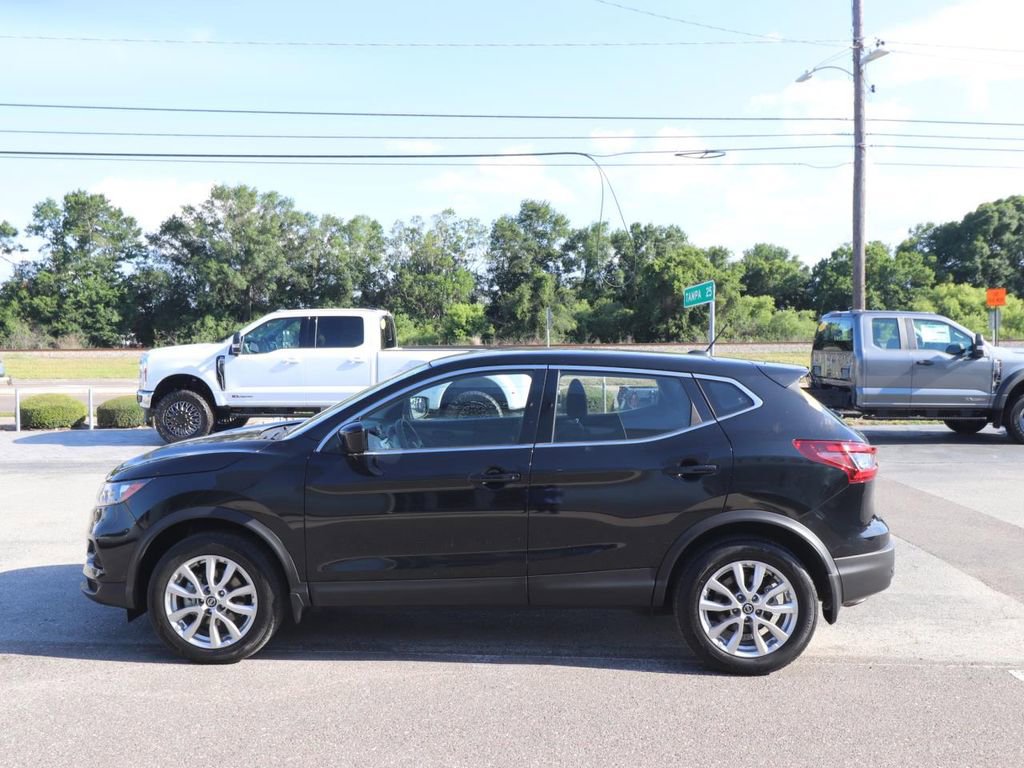 Used 2022 Nissan Rogue Sport S FWD image 5