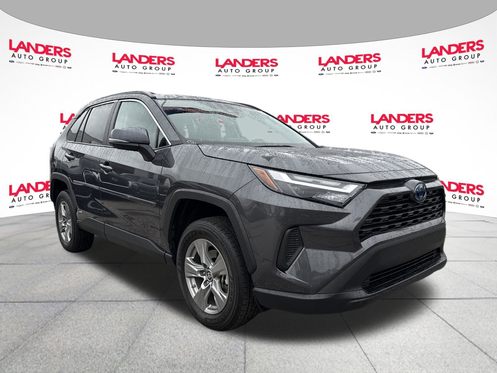 Used 2024 Toyota RAV4 LE image 8