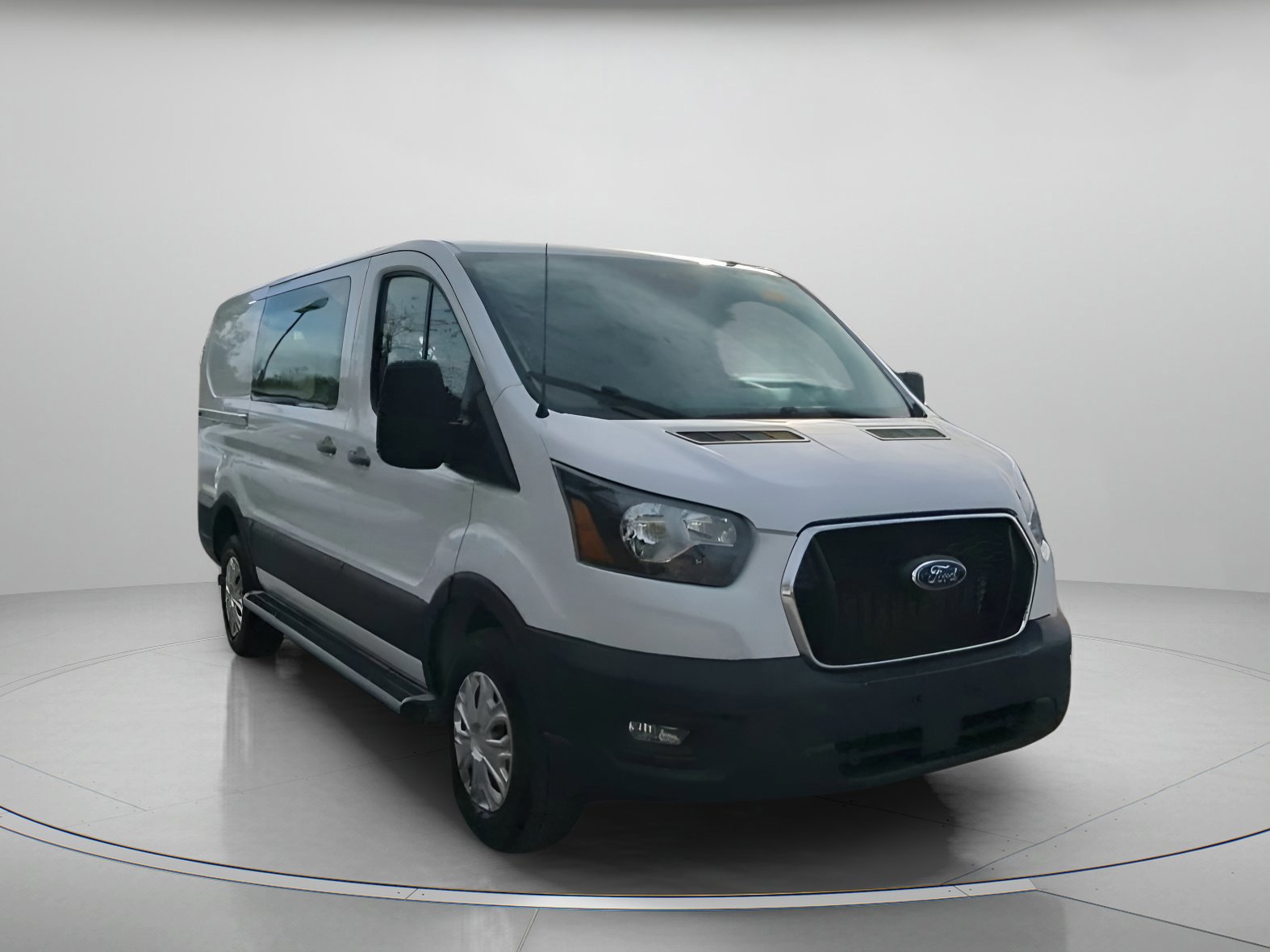 Certified 2024 Ford Transit 250 w/ Exterior Upgrade Package image 28