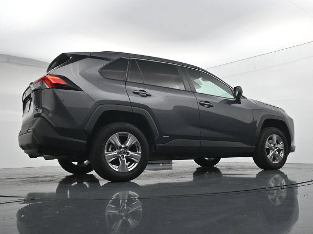 Used 2025 Toyota RAV4 LE AWD/4WD image 38