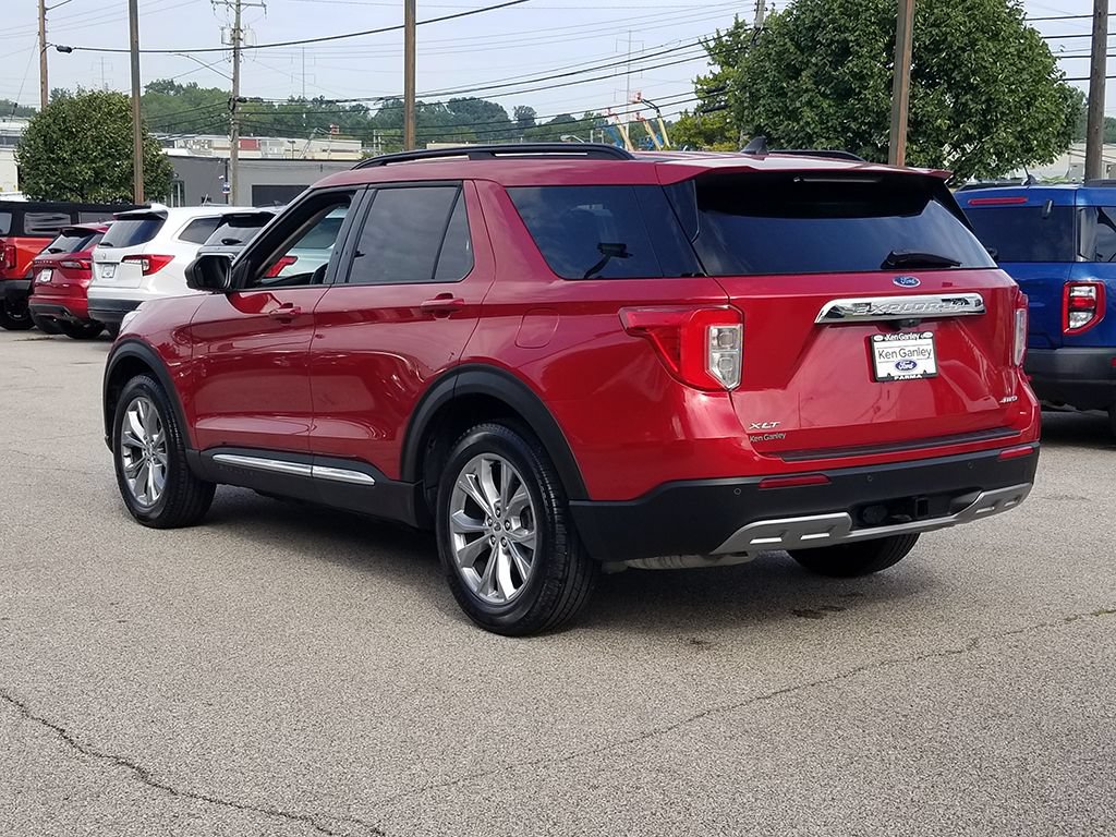 Certified 2023 Ford Explorer XLT w/ Equipment Group 202A AWD/4WD image 7