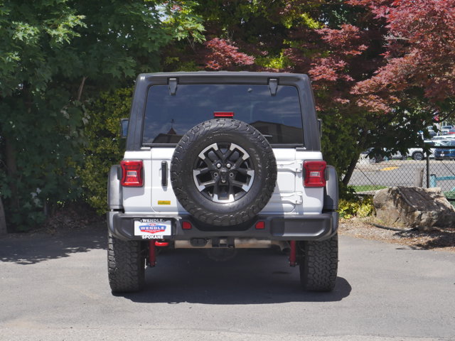 Used 2024 Jeep Wrangler Rubicon w/ Technology Group AWD/4WD image 22